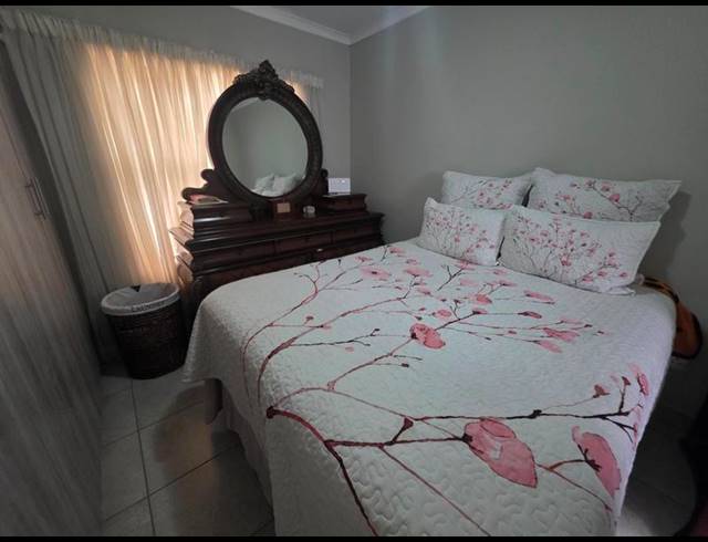 2 BEDROOM HOUSE FOR SALE IN PARKDENE
